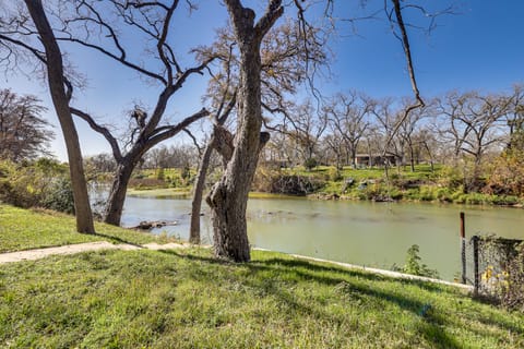Home on Guadalupe River! Fish & Float w/ Family House in Seguin