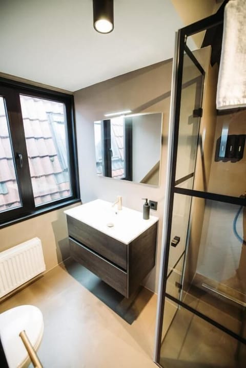 Minibar, in-room safe, free WiFi, bed sheets