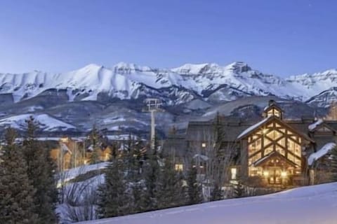 Telluride's iconinc Mountain Lodge