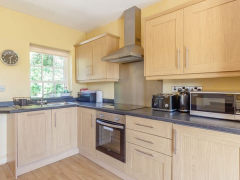 Fridge, dishwasher, electric kettle, toaster