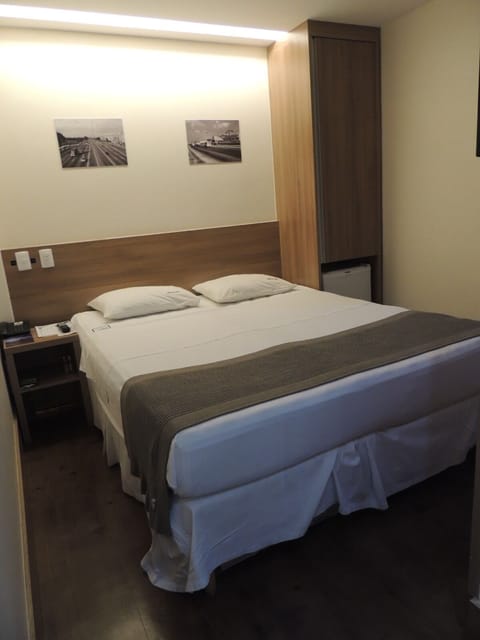 Superior Room | In-room safe, iron/ironing board, free WiFi, bed sheets