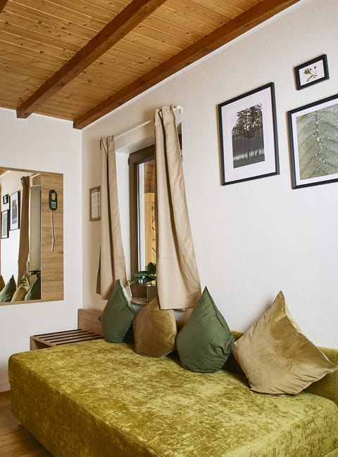 Comfort Double Room | In-room safe, individually decorated, individually furnished