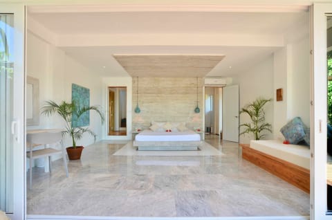 Shell Villa with Private Dipping Pool  | Minibar, in-room safe, desk, laptop workspace