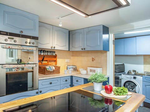 Kitchen | Barnhay Cottage, Stoke Gabriel, near Totnes