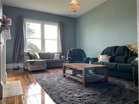 The Ball/lounge room 