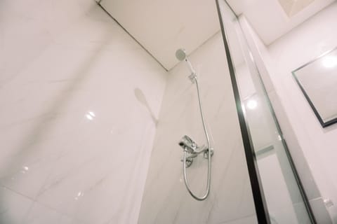 Apartment | Bathroom | Shower, towels