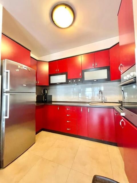 Comfort Apartment | Private kitchen | Fridge, stovetop, electric kettle, cookware/dishes/utensils