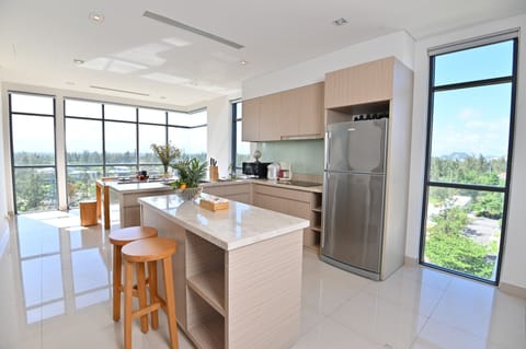 Superior Apartment, 2 Bedrooms, Poolside | Private kitchen | Mini-fridge, microwave, stovetop, rice cooker