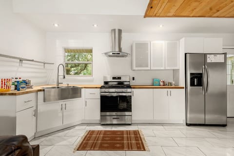 The second FULL Kitchen :)