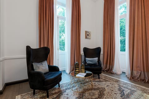 Decorative detail, Sitting area