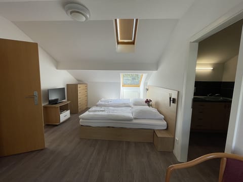 Grand Double or Twin Room | Premium bedding, desk, laptop workspace, soundproofing