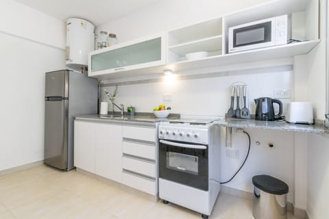 Duplex (6B) | Private kitchen | Fridge, microwave, oven, electric kettle