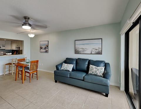 Condo, Pool Access, Ocean View | Living area | TV