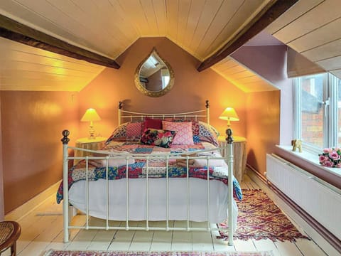 Bedroom | The Grooms Cottage - Squire Farm, Bishops Castle