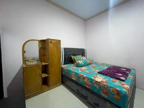 Deluxe Double Room | Laptop workspace, free WiFi, bed sheets