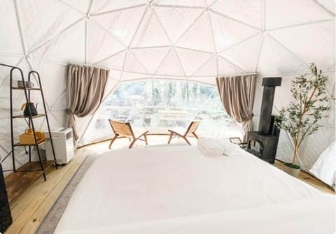 Premium Tent | Free WiFi, bed sheets
