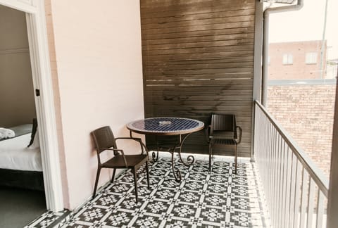 Queen Balcony Room | Terrace/patio