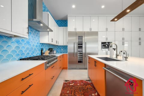 Fully-equipped Kitchen