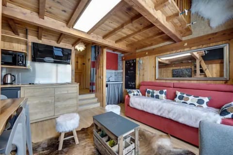 99b3d08a-2103-41c1-b4a1-d59c4bc06bc9