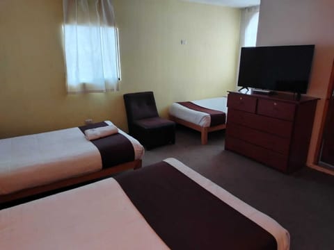 Triple Room | Free WiFi, bed sheets