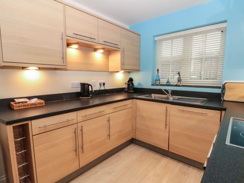 Fridge, dishwasher, electric kettle, toaster