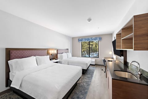 Desk, blackout drapes, iron/ironing board, free WiFi