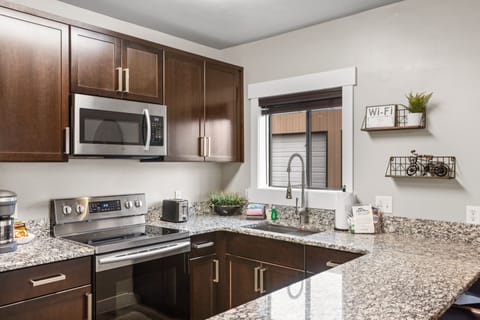 Apartment | Private kitchen | Full-size fridge, microwave, oven, stovetop