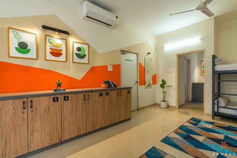 Superior 10 Bed Mixed Dorm | Free WiFi