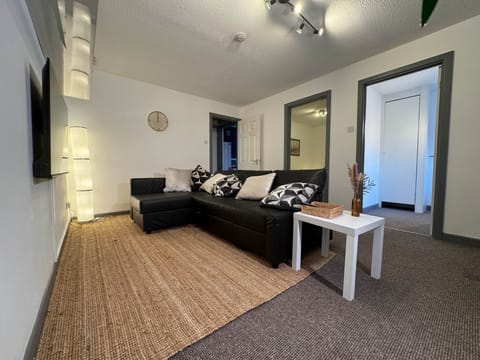 a00e4315-0510-4e78-b5ab-c9d6c86f0958