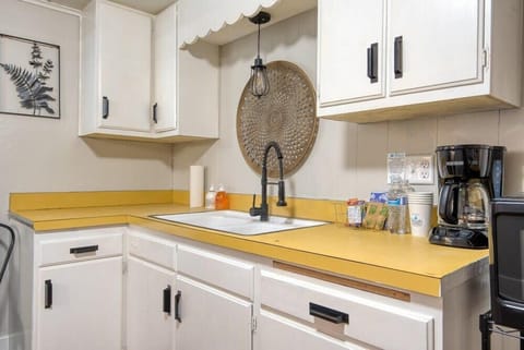 #StayinMyDistrict #BookDirect