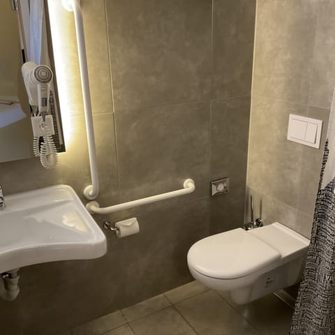 Superior Double Room, 1 Double Bed | Premium bedding, down comforters, pillowtop beds, individually decorated