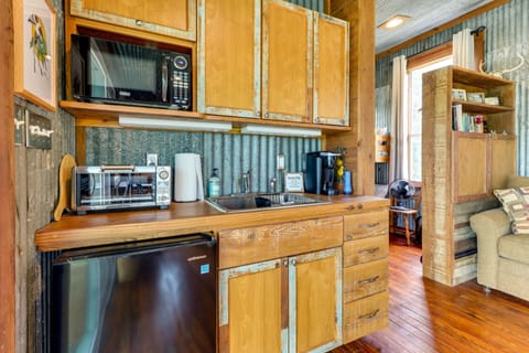 Apartment (0 Bedroom) | Interior