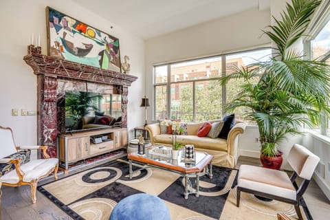 Emeryville Vacation Rental | 2BR | 2BA | 1,226 Sq Ft | Step-Free Entry