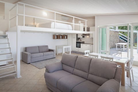 81c669e0-3785-428b-b2af-ed2e25bc2a0d