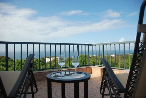 Panoramic Studio Suite, Jetted Tub, Ocean View | Balcony view