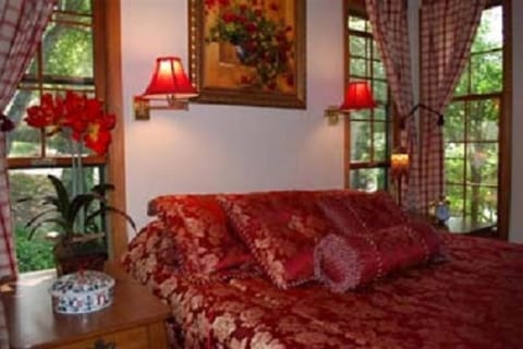 Double Room, Private Bathroom (Rose Cottage) | Premium bedding, minibar, individually decorated, individually furnished