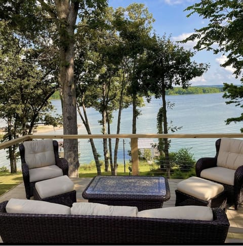 Upper Deck - View of lake and private dock