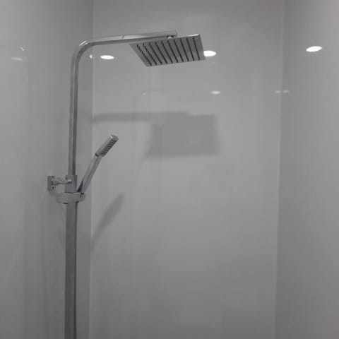 Standard Single Room, 1 Twin Bed | Bathroom