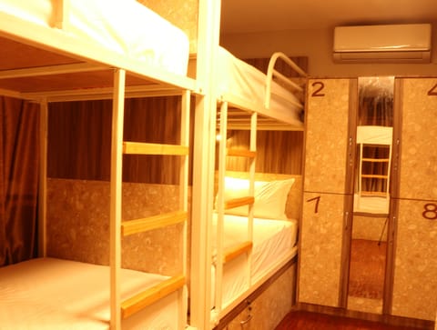 Deluxe Shared Dormitory | Iron/ironing board, free WiFi, bed sheets