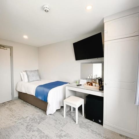 Panoramic Twin Room | Premium bedding, in-room safe, iron/ironing board, bed sheets