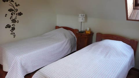 Chambre 2 lits simples