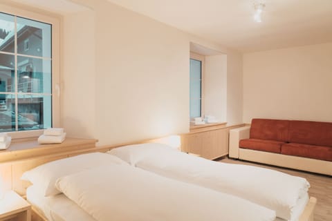 Classic Quadruple Room | Free WiFi, bed sheets
