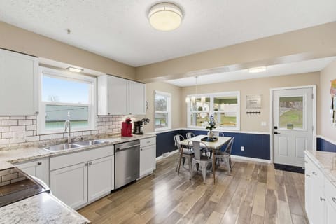 House, Multiple Beds, Hot Tub, Garden View (Branson Downtown Beauty) | Private kitchen | Coffee/tea maker