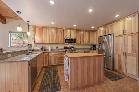 Nicely appointed kitchen