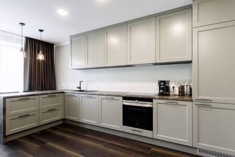 7501fb94-68fe-41d0-9f0e-9261a435db58