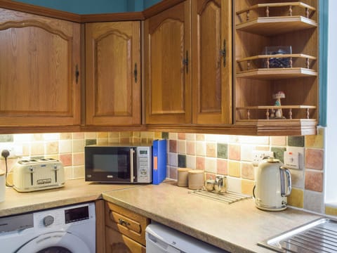 Kitchen | Wayside Cottage, Dunoon