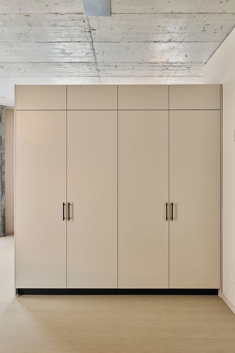 Premium Apartment | Desk, iron/ironing board, free WiFi, bed sheets