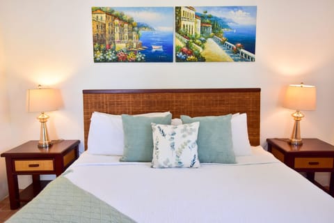 Comfort Double Room, 1 King Bed, Terrace, Ocean View | Premium bedding, in-room safe, individually decorated