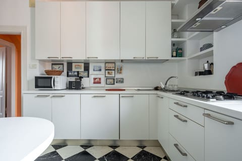 Apartment | Private kitchen | Full-size fridge, microwave, oven, dishwasher