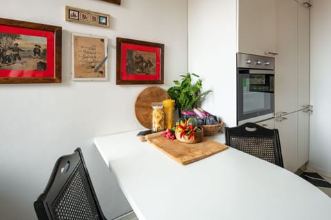 Apartment | Private kitchen | Full-size fridge, microwave, oven, dishwasher
